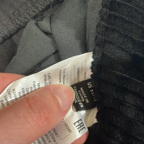 NWT Vero Moda Curve Black Kathy Wide Cord High Rise Pants - Picture 10 of 10